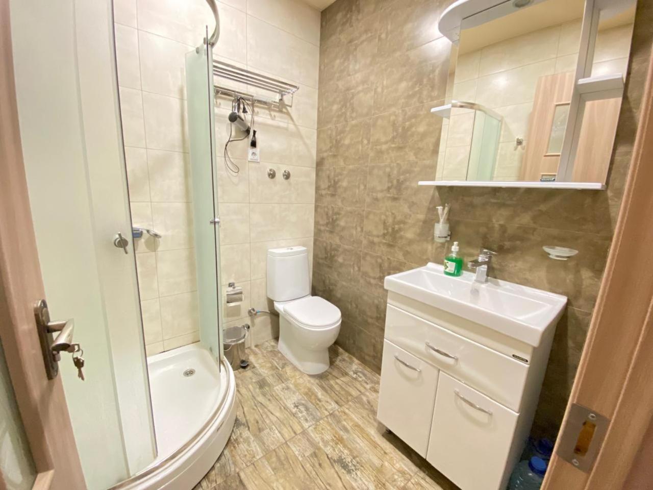 5 Rooms Near 300 Aragveli Metro Station Tbilisi Kamer foto
