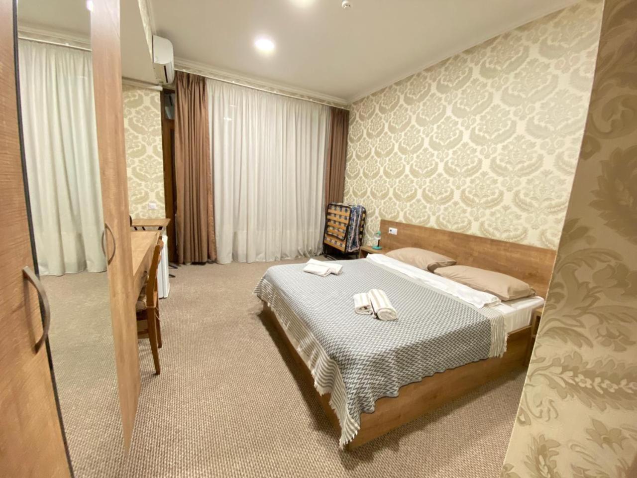 5 Rooms Near 300 Aragveli Metro Station Tbilisi Kamer foto